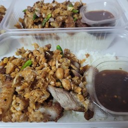 ข้าว หมูทอด&ไก่ทอด สมุนไพร