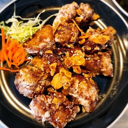 [อร่อยซ่ากับโค้ก] ไก่กรอบซอสกระเทียม + โค้กกระป๋องไม่มีน้ำตาล