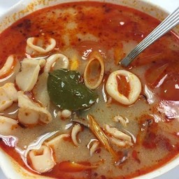 ต้มยำปลาหมึก