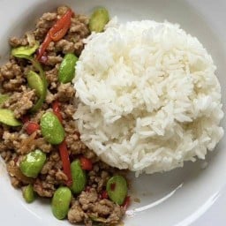 ครัวหลังบ้าน อาหารตามสั่ง