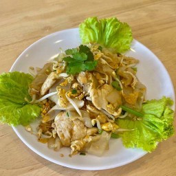 ก๋วยเตี๋ยวคั่ว ไก่