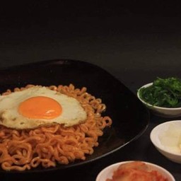 มาม่าโอเค คาโบนาร่า+ไข่ดาว
