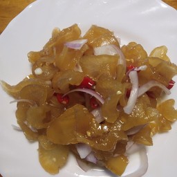 ยำไช้โป้ว
