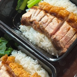 ข้าวหมูกรอบ