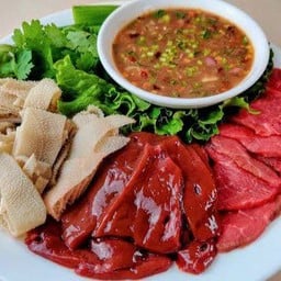 ดวงพร ต้มแซ่บ ซอยจุ๊ เคหะร่มเกล้า 64