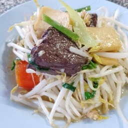 ผัดถั่วงอก.