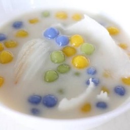 บัวลอยหลากสี-น้ำกะทิ