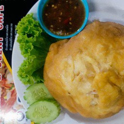 ข้าวไข่เจียวปลาหมึกสับ