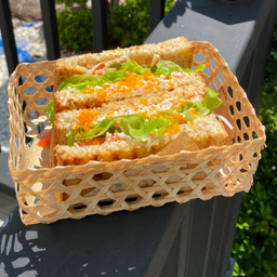 แซนวิชปูอัดไข่กุ้งสไปร์ซี่