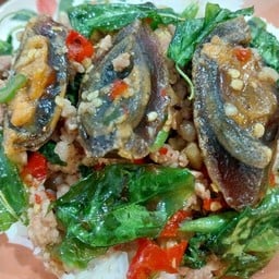 ครัวแม่มี อาหารตามสั่ง
