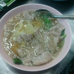 ราดหน้าเส้นใหญ่