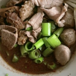 เกาเหลาหมูน้ำตก