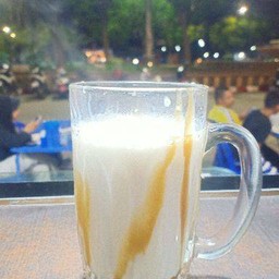 นมสดคาราเมลร้อน