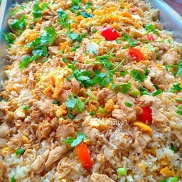 ข้าวผัดนรก......คือข้าวผัดไข่และใส่พริก