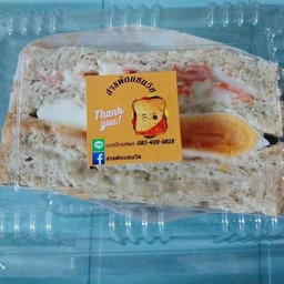 แซนวิชสุขภาพปูอัดไข่ดาวทูน่า