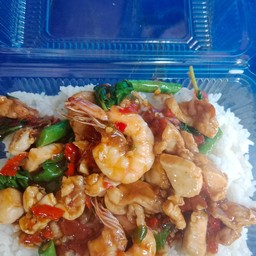 คู่จิ้นกระเพรารวมมิตร+ไข่ดาว