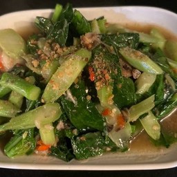 คะน้าปลาเค็ม