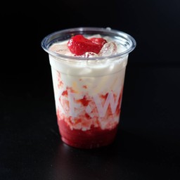 Strawberry Fresh milk สตอเบร์รี่นมสด