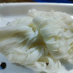 ขนมจีน