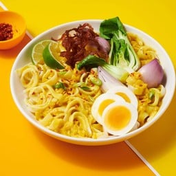 Coconut Milk Noodle (Ohn No Khao Swe)