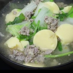 ข้าวคลุกน้ำพริกปลาทูกับกะเพรา