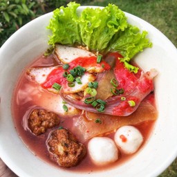 เย็นตาโฟเครื่องปลา