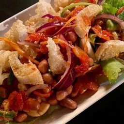 ยำสามกรอบ