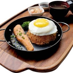 ข้าวผัดกิมจิสเต็กแซลมอนเทอริยากิ