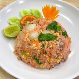 ข้าวผัดชมพูหมู