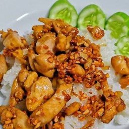 ข้าวไก่กระเทียม