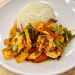 ข้าวราดผัดพริกเผากุ้ง