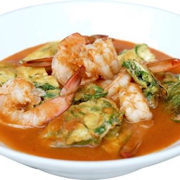 แกงส้มชะอมชุบไข่ใส่กุ้ง