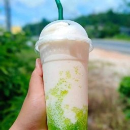 Cafekem มะพร้าวปั่นสาคูใบเตย -ถนนบรมไตรโลกนารถ