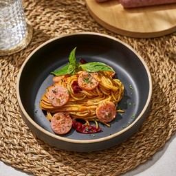 สปาเก็ตตี้แหนมหมู ผัดซอสมันกุ้ง