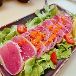 สลัดปลาทูน่า