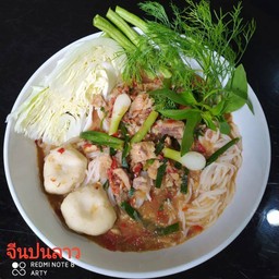 ขนมจีนน้ำยาตีนไก่ลาวไม่ใส่กะทิผักสด