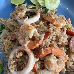 ข้าวผัดทะเล