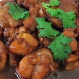 ข้าวราดไก่ผัดซีอิ๋ว