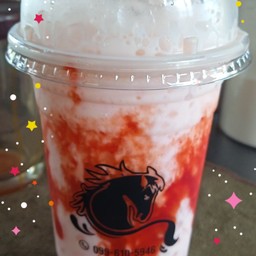 นมสดสตอเบอรี่
