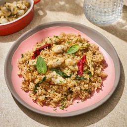 ข้าวผัดหอยลาย เนยกระเทียม