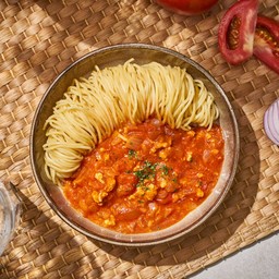 สปาเกตตี้ซอสมะเขือเทศหมูสับ