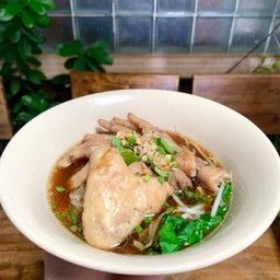 ก๋วยเตี๋ยวไก่ตุ๋น