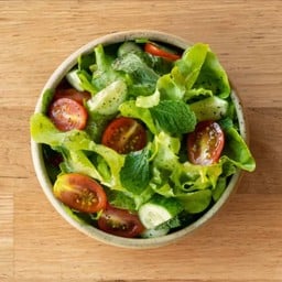 Garden Salad with Lemon Vinagarette