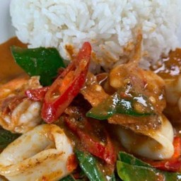 ข้าวทะเลผัดพริกเผา