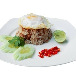 ข้าวผัดหมูคั่วกรอบ-ไข่ดาว