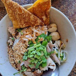 ก๋วยเตี๋ยวแห้ง(หมู)