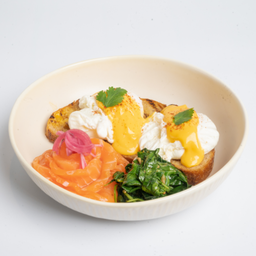 แซลมอนรมควันและเอ็กเบเนดิกต์