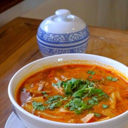 ต้มยำเห็ดรวม น้ำข้น Tomyum Mixed Mushrooms With Coconut Milk