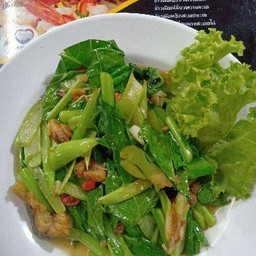 ไก่ผัดขิงเป็นกับ