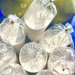 น้ำกะทิคั้นสด ครึ่งกิโลกรัม